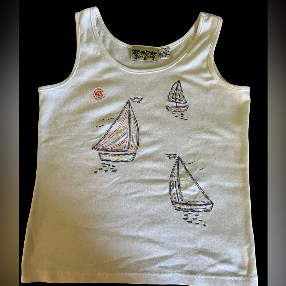 Palm Grove Woman’s White Embroidered Boat Theme Tank Top Size Large - Picture 2 of 6